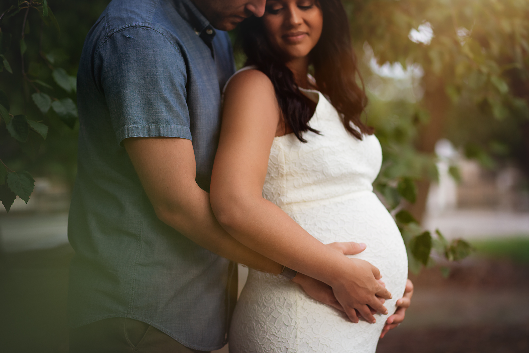 What to Wear for Maternity Photos - sweetsoulsportrait.com